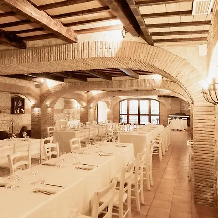 Posta Guevara Çiftlik konaklama Castelluccio dei Sauri