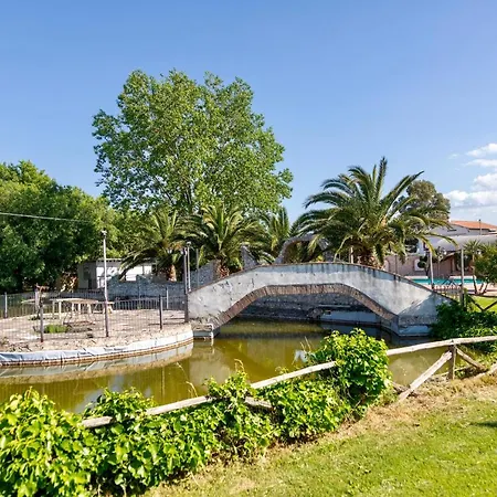 Posta Guevara Vakantieboerderij Castelluccio dei Sauri