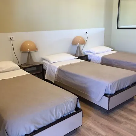 Posta Guevara Vakantieboerderij Castelluccio dei Sauri